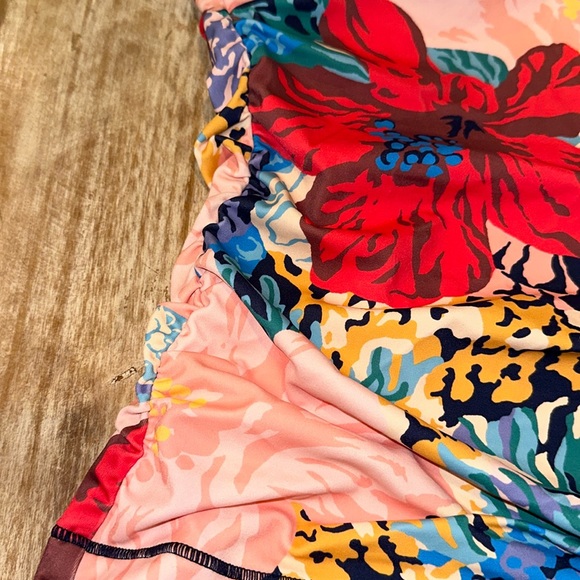 Athleta Bora Bora Swim Top 34 B C Built in Bra - Picture 3 of 6